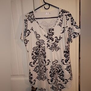 Alife Black and White Patterned Blouse